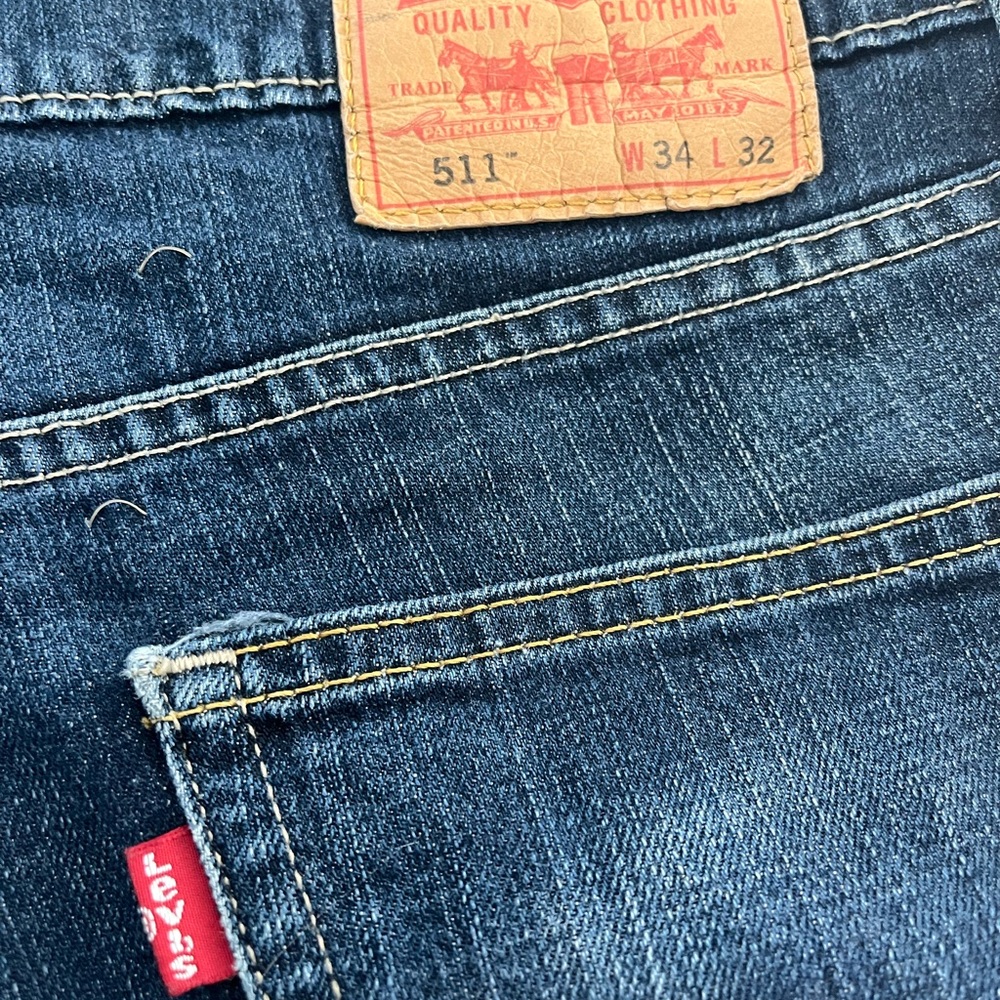 Levi’s 511 Dark Wash Denim Cut-Off Shorts Men’s 34x32 - Picture 6 of 6